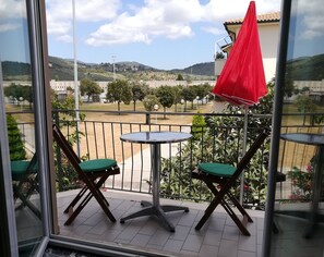Outdoor dining - Casa Blu • Thermal Relax in the Center • Free Wi-Fi • 15 min. to the sea (Venturina Terme)