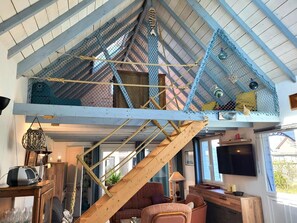 Interior - Holiday Home 'Maison De Plage La Payade' with Private Terrace, Private Garden and Wi-Fi (Pirou)