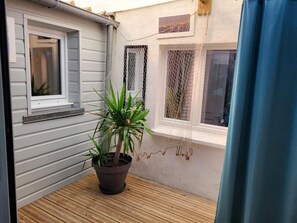 Exterior detail - Holiday Home 'Maison De Plage La Payade' with Private Terrace, Private Garden and Wi-Fi (Pirou)