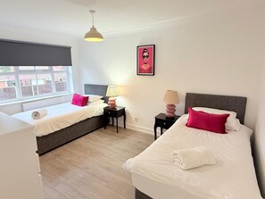 3 Schlafzimmer, Bügeleisen/Bügelbrett, kostenloses WLAN, Bettwäsche
