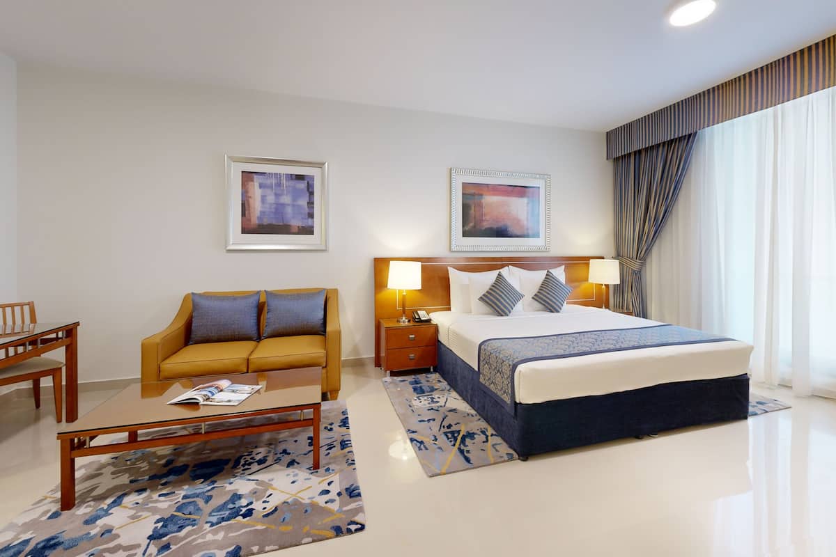 Premier Studio, Balcony, City View