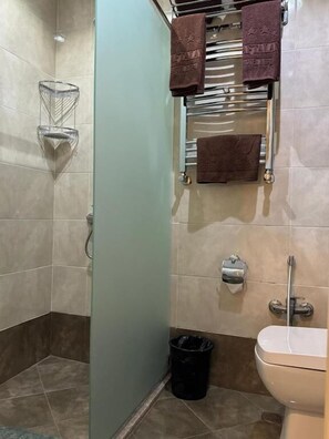 Standard Double Room, Balcony, City View | Bathroom - Nafta Sanatorium (Naftalan)