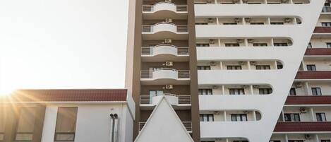 واجهة المنشأة