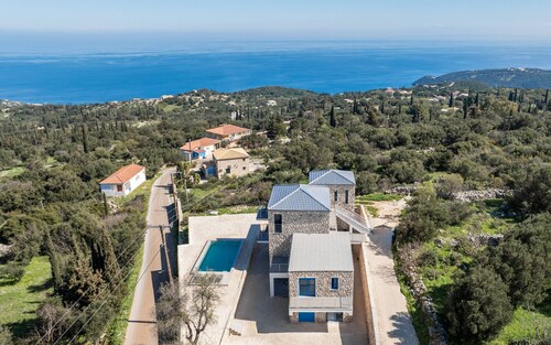 Royal Majestic Residences with Pool & Sea View