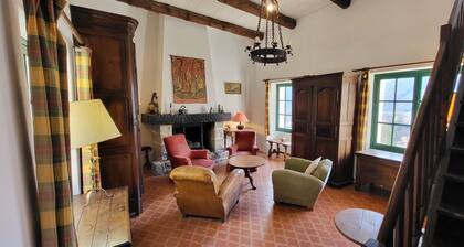 In a quiet, green setting, pretty Provencal country house