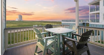 Spacious 5BR Retreat | Walk to Beach | Hot Tub | Sleeps 22