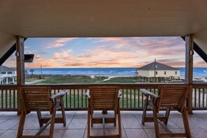 Property grounds - Beachfront | 6BR | Sleeps 33 | Hot Tub | Pickleball (Crystal Beach)