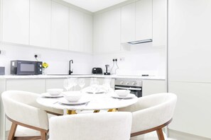 Private kitchen - The Wembley Crown Retreat 1 Bed Flat  (Stansted)