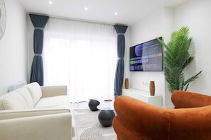 Living area - The Wembley Crown Retreat 1 Bed Flat  (Stansted)