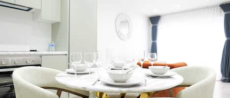 Superior Apartment | Dining