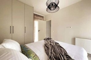 Iron/ironing board, bed sheets - Athenean Gem Near Athens Metro Mall-A1 (Ilioupoli)