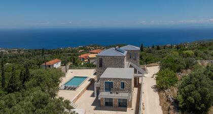 Royal Majestic Residences with Pool & Sea View
