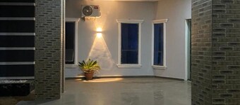 Four Diamonds Hotel & Suites