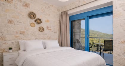 Royal Majestic Residences with Pool & Sea View