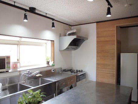 Private kitchen. Lake&Mountain Hamamatsui inn