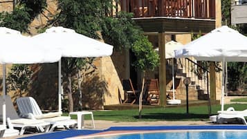 Standard-Apartment, Balkon, Poolblick | Pool