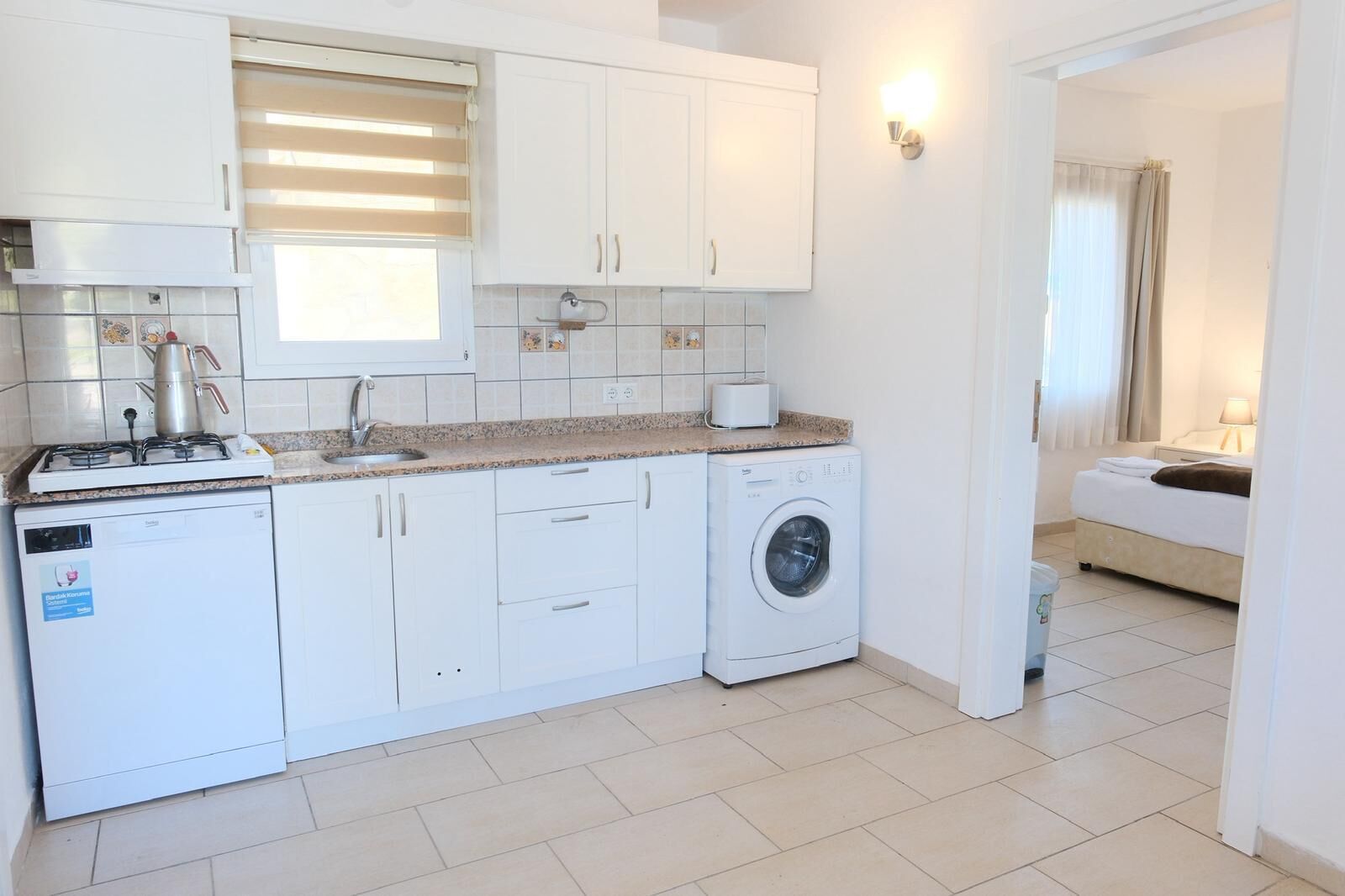 อพาร์ทเมนท์สำหรับครอบครัว, วิวสระว่ายน้ำ | ภายใน