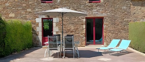 屋外ダイニングエリア