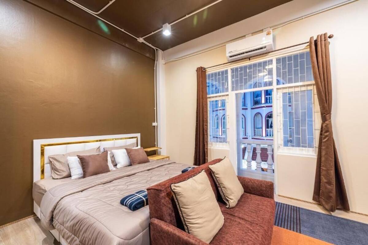 Standard Room, City View | Down duvets, free WiFi