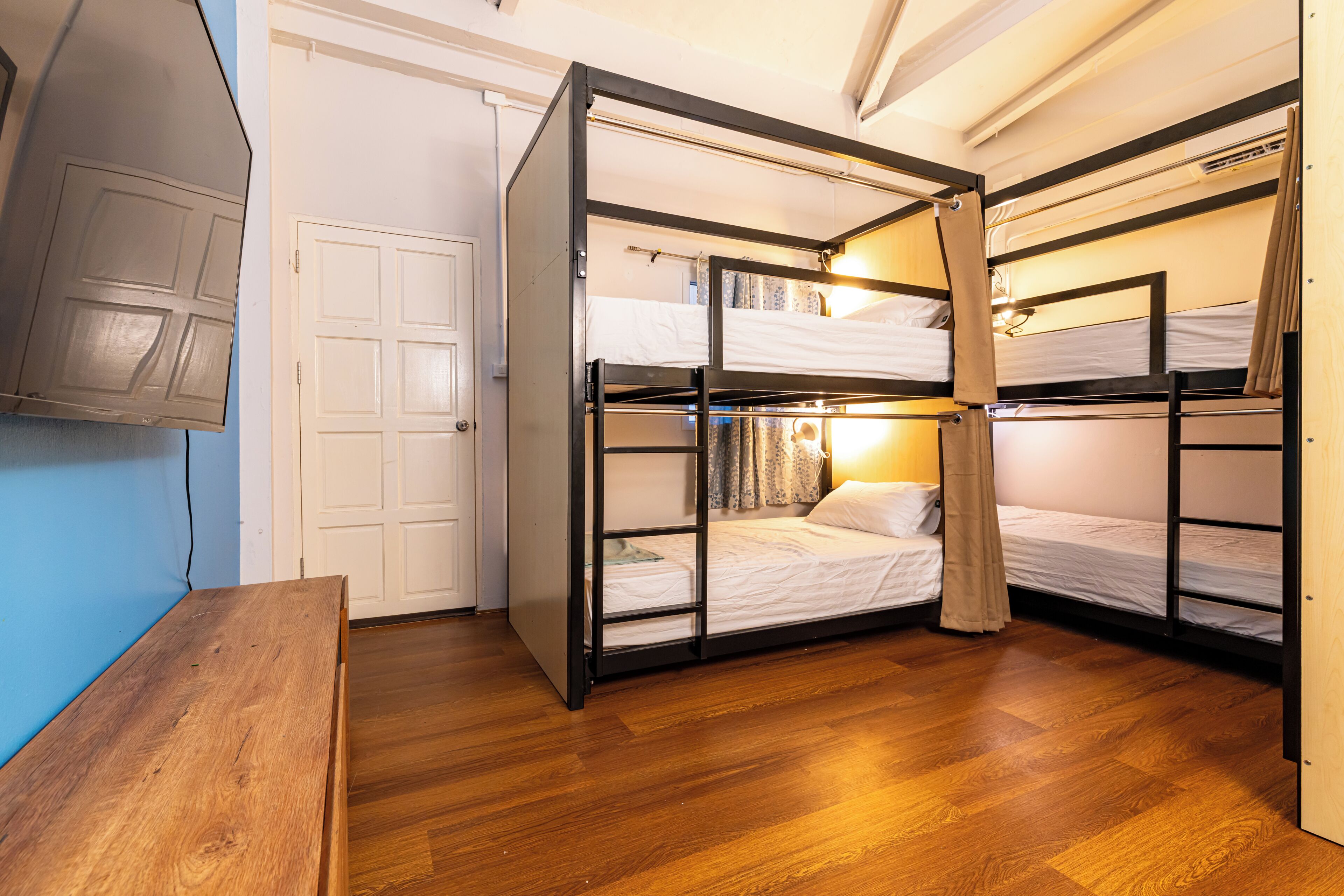 Comfort Shared Dormitory, Balcony, City View | Down comforters, WiFi (free)