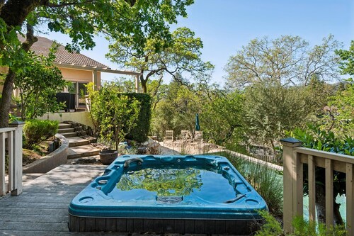Sonoma Escape | Pool, Hot Tub, Outdoor Kitchen