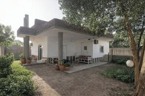 Terrace/patio - Quiet Holiday Home in Luxor West Bank near the Nile (Luxor)