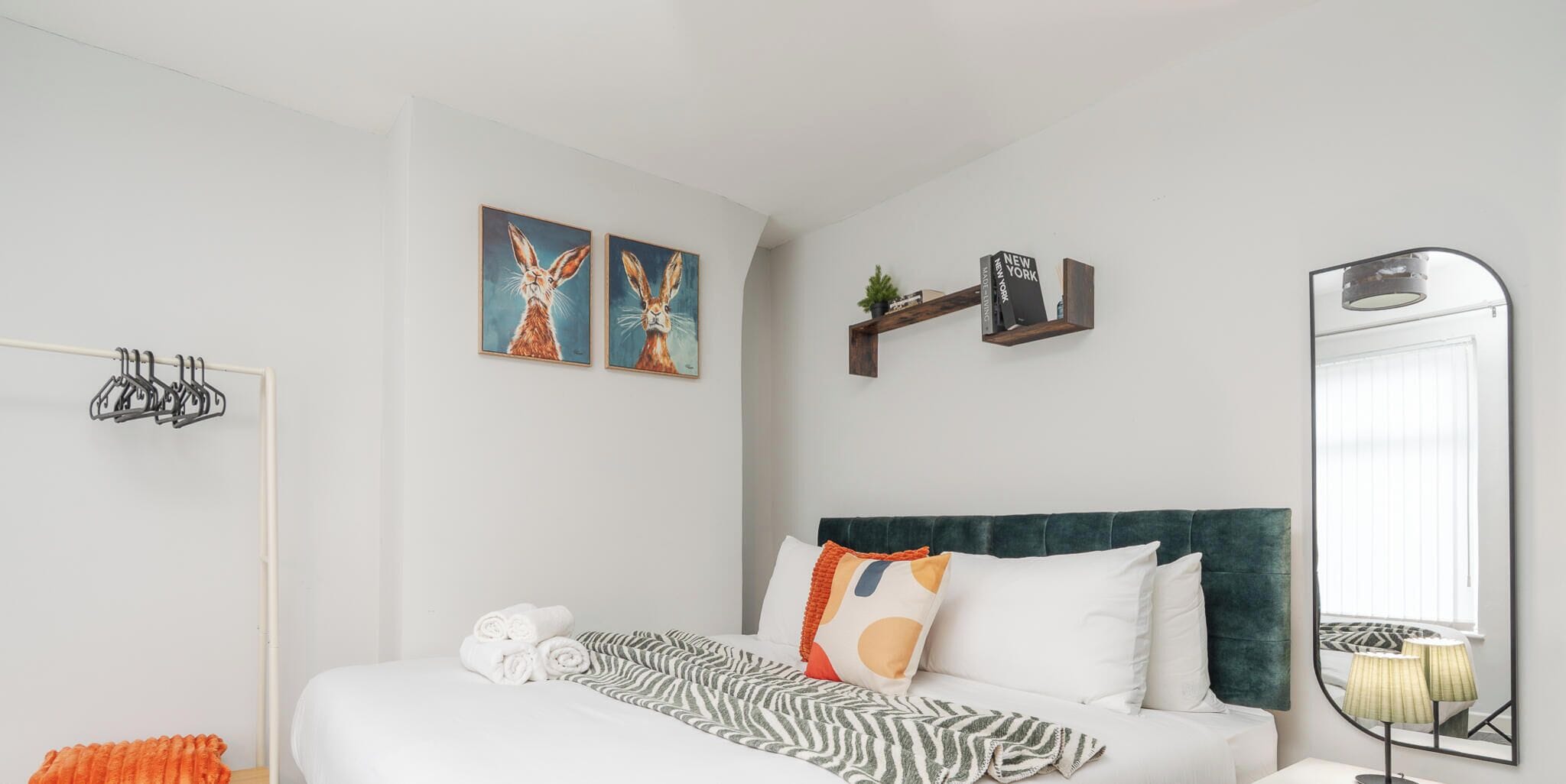 2 slaapkamers, een strijkplank/strijkijzer, wifi, beddengoed