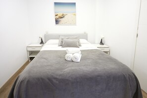 1 bedroom, iron/ironing board, free WiFi, bed sheets - Santa Rosa Madrid 101 by Escape Home (Madrid)