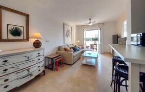 Smart TV - 1 bedroom stunning apartment in Torremolinos (Torremolinos)