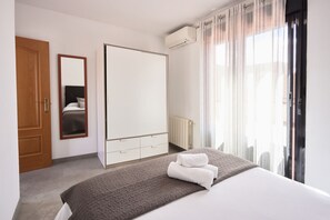 2 bedrooms, iron/ironing board, free WiFi, bed sheets - Santa Rosa Madrid 302 by Escape Home (Madrid)