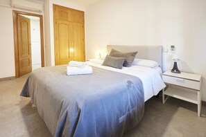 1 bedroom, iron/ironing board, free WiFi, bed sheets - Santa Rosa Madrid 303 by Escape Home (Madrid)