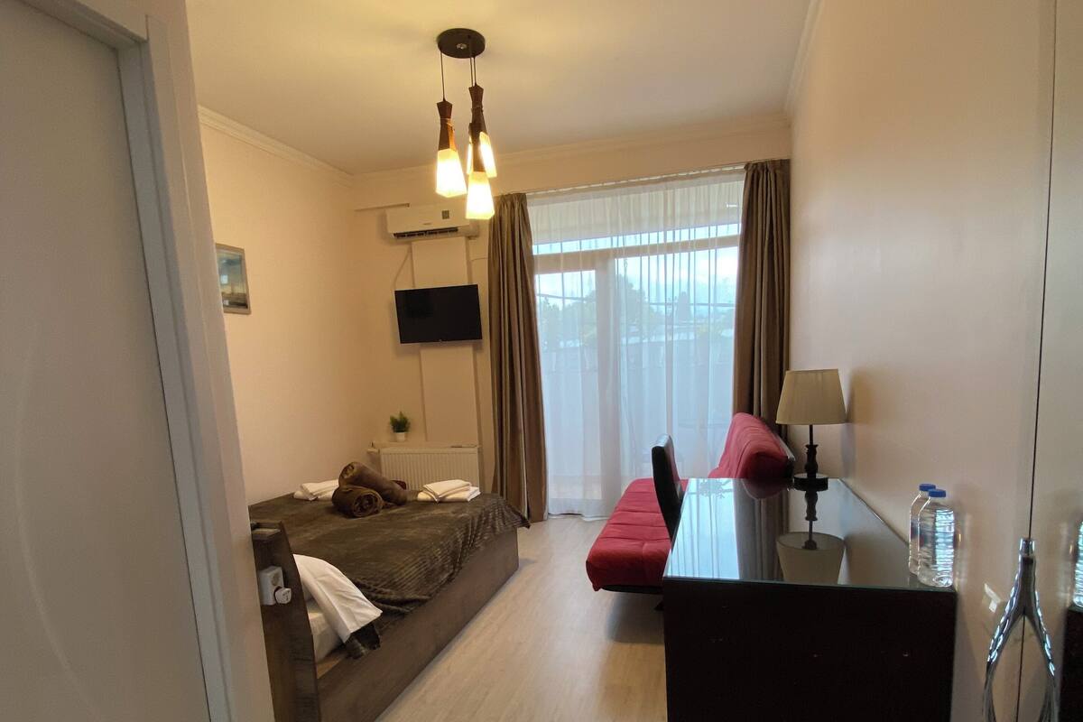 Deluxe Quadruple Room, City View