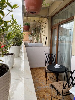 Standard Double Room, City View | Outdoor dining - Siqvaruli (Tbilisi)