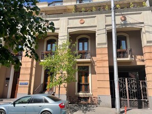 Exterior - Siqvaruli (T'bilisi)