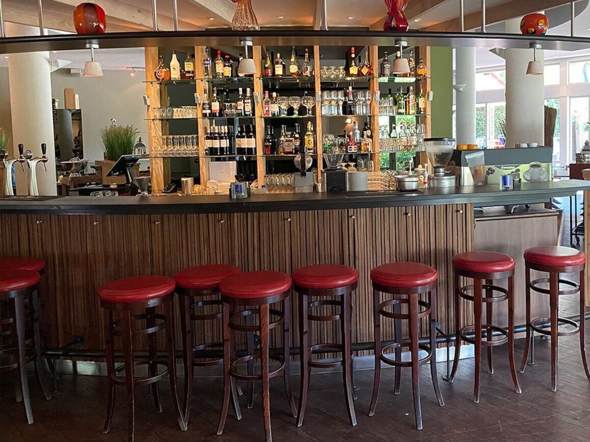 Bar (in der Unterkunft)