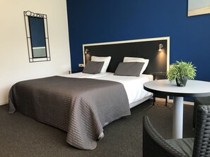 1 chambre, Wi-Fi gratuit, draps fournis
