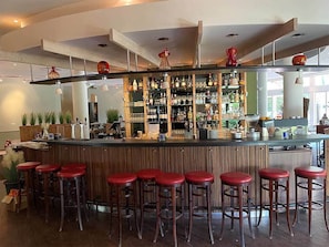 Bar (on property) - Best Place to Unwind! Onsite Dining, Near the Beach & Local Attractions! (Renesse)