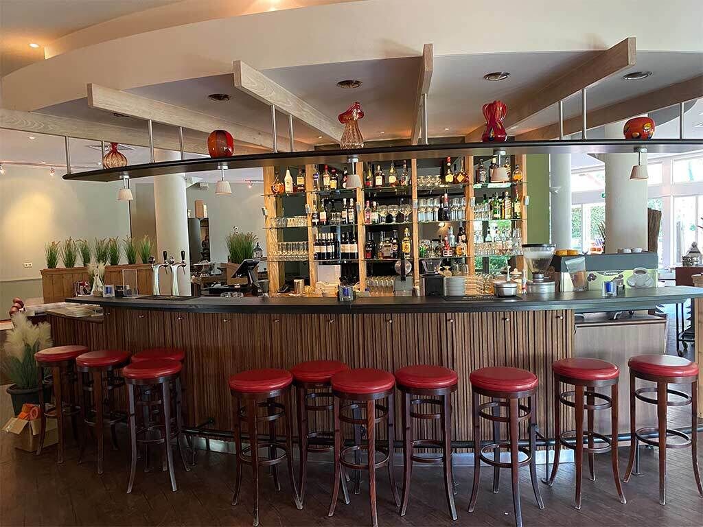 Bar (in der Unterkunft)