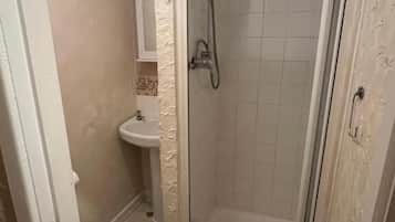 Chambre Quadruple Familiale | Salle de bain