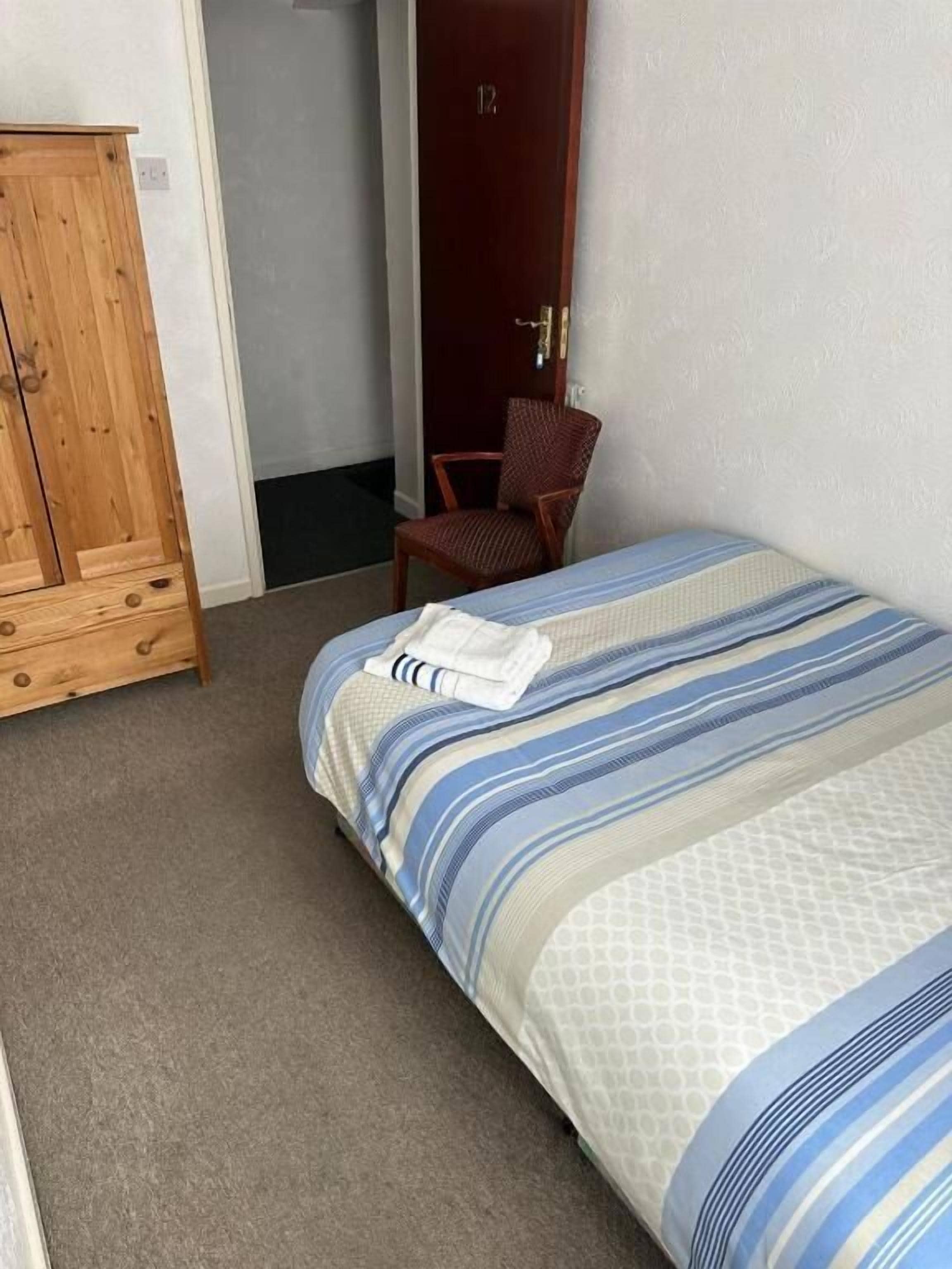 Double Room | Iron/ironing board, free WiFi