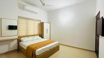 Superior Apartment, 2 Bedrooms, Balcony, Garden View