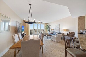 Interior - Caribe Resort 309D by Liquid Life (Orange Beach)