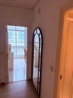 Interior - Apartment 'Familia Froufe 2' with Lake Views, Wi-Fi and Air Conditioning (Baños de Molgas)