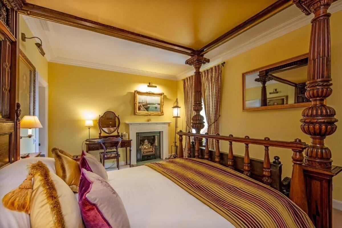 Deluxe Double Room, Garden View