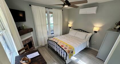 The Cottage at Flourish Farm - Experience serenity at this cozy farm getaway