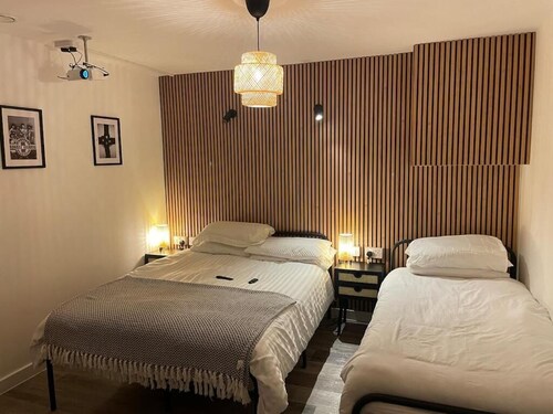 Manhattan Apartment near City Centre