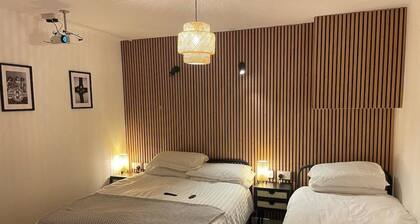 Manhattan Apartment near City Centre