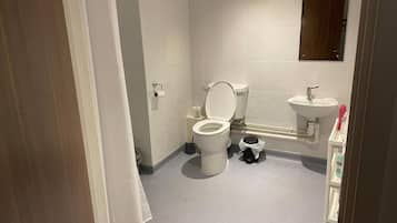 Condo, Multiple Beds, Non Smoking | Bathroom