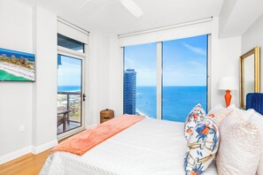 3 bedrooms, iron/ironing board, WiFi, bed sheets - Luxury 2BR Sky Home at Portofino P2-1709 (Pensacola Beach)