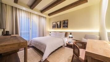 Superior Room | Minibar, desk, free WiFi